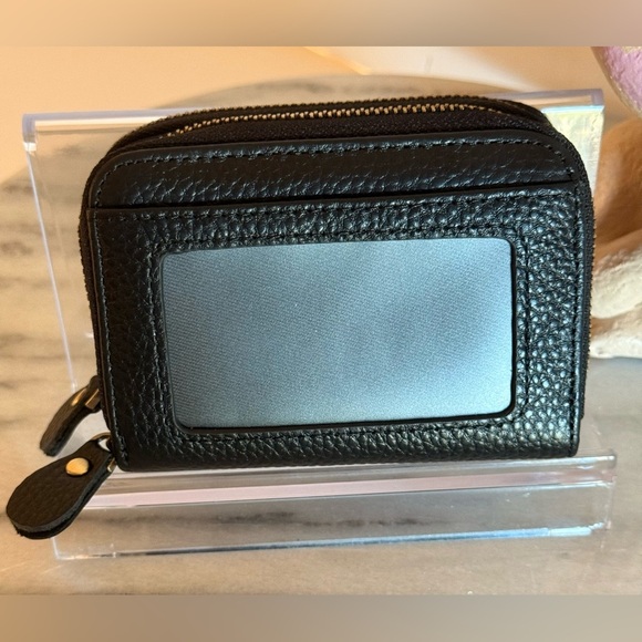 NWOT Ciephia Women’s Black RFID Leather Wallet Credit Card Slips Two Zip Closure - Picture 2 of 12